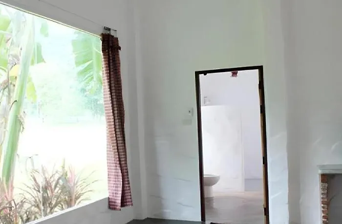 รีสอร์ท Monoko Porploen Suanphung 3*