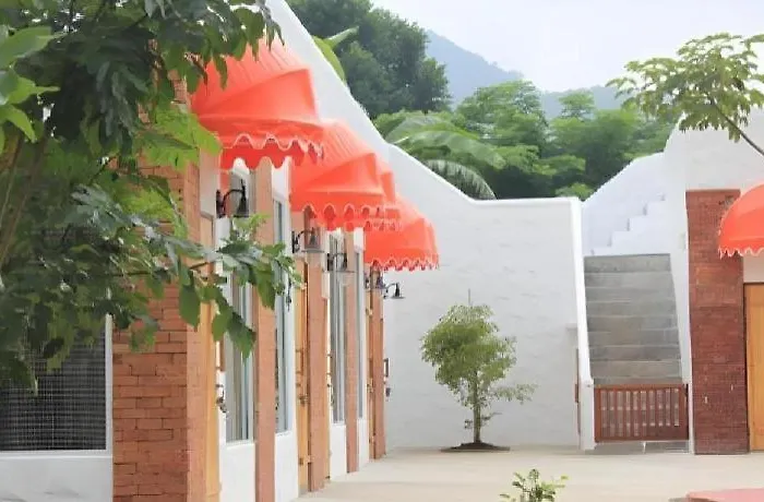 Monoko Porploen Suanphung Resort Suan Phueng